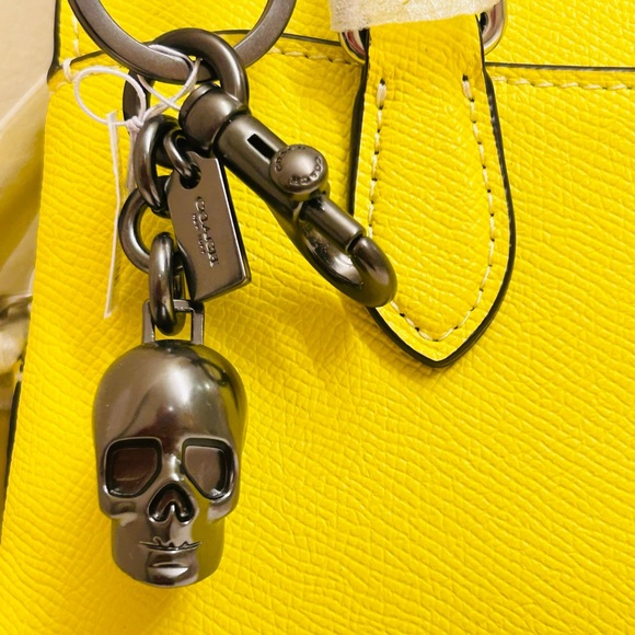 RARE Coach Skull Keychain/ Bag Charm - Picture 5 of 16